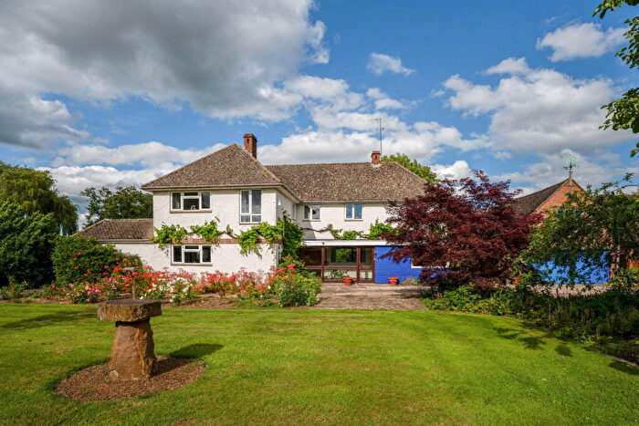 4 Bedroom Detached House For Sale In Church Street, Shipston-on-stour, CV36