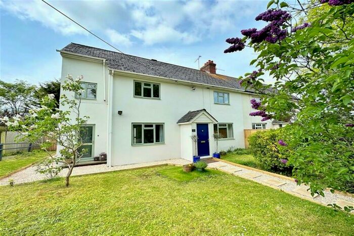 5 Bedroom Semi-Detached House For Sale In Child Okeford, DT11