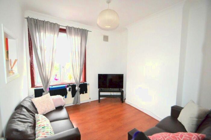 2 Bedroom Flat To Rent In Crouch Hill, London, N4