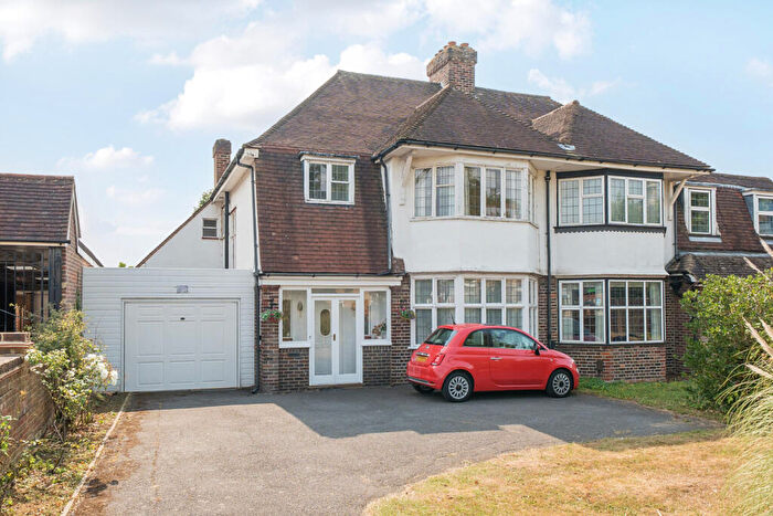 4 Bedroom Semi-Detached House For Sale In Bromley Common, Bromley, BR2