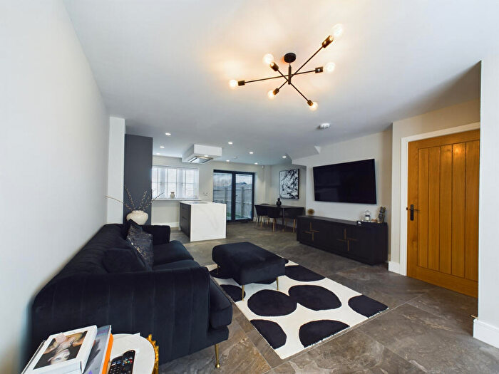 3 Bedroom Terraced House For Sale In Pymhurst Crescent, Hull, HU7