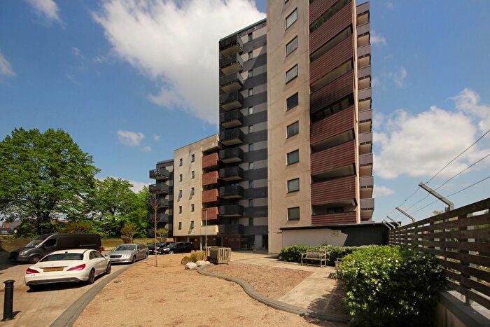 2 Bedroom Flat For Sale In Dominion House, W13