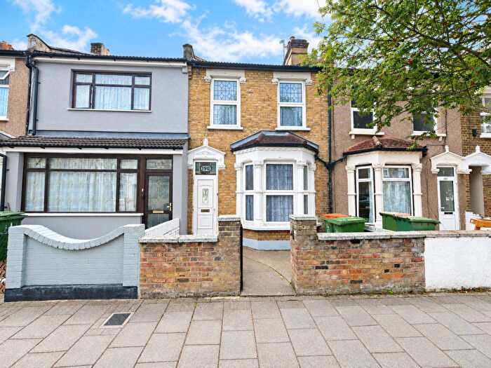 2 Bedroom Terraced House For Sale In Strone Road, Forest Gate, Newham, London, E7