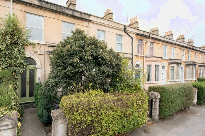 1 Bedroom Apartment To Rent In Lower Bristol Road, Bath, BA2