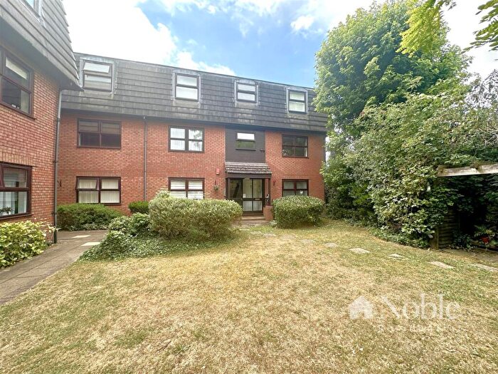 1 Bedroom Apartment To Rent In Park Lane, Hornchurch, RM11