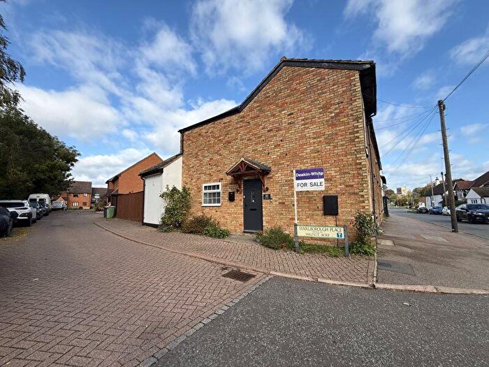 2 Bedroom Cottage For Sale In High Street, Toddington, LU5