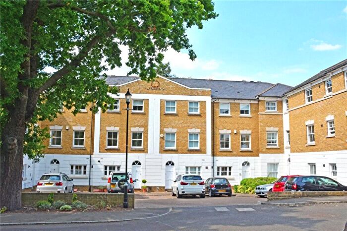 1 Bedroom Apartment For Sale In Cedars Close, Belmont Hill, Lewisham, London, SE13