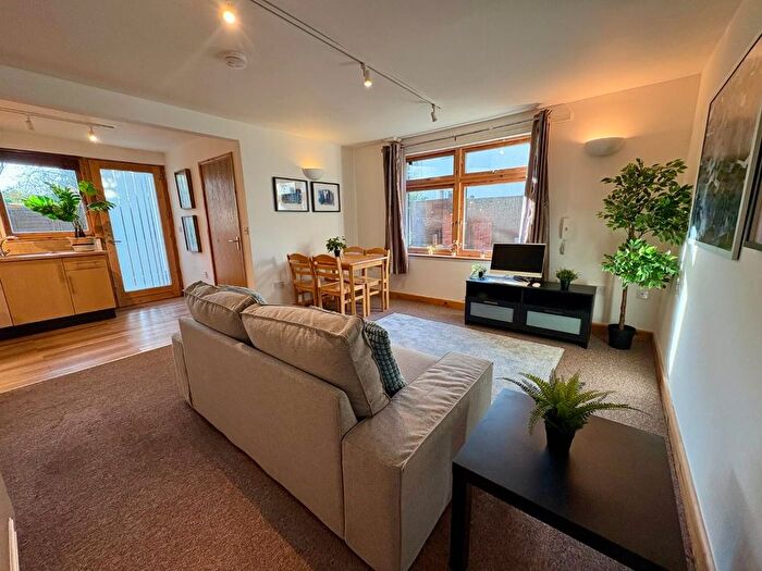 2 Bedroom End Of Terrace House For Sale In Villiers Road, Easton, Bristol, BS5