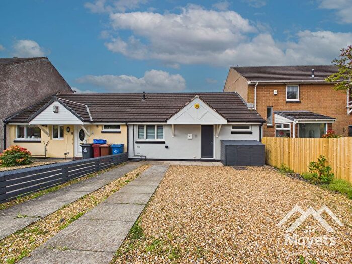 1 Bedroom Bungalow To Rent In Newfield Drive, Blackburn. Lancs, BB2