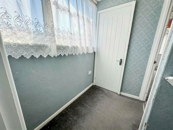 3 Bedroom Chalet For Sale In St. Christophers Way, Jaywick, Village, CO15