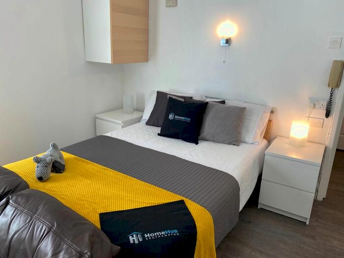 Studio To Rent In Bridge Terrace, Albert Road South, Southampton, SO14