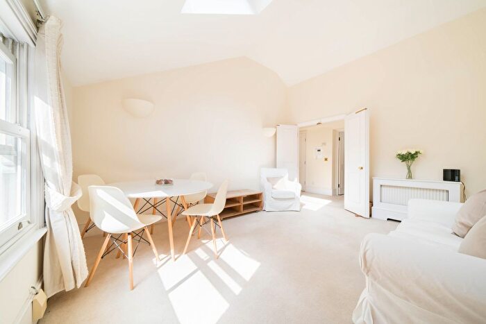 1 Bedroom Flat To Rent In Courtfield Gardens, London, SW5