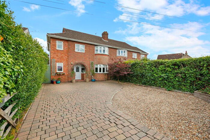 4 Bedroom Semi-Detached House For Sale In Elmstead Road, Wivenhoe, Colchester, CO7