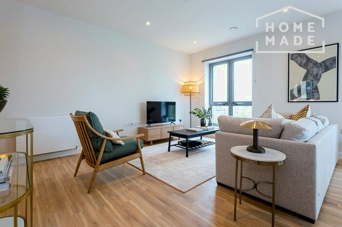 2 Bedroom Flat To Rent In Greenford Quay, Greenford, UB6