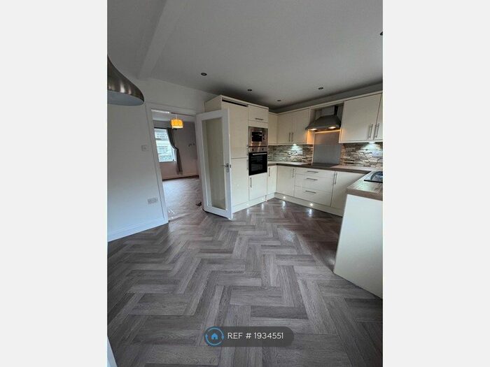 4 Bedroom Terraced House To Rent In Main Road, Lancaster, LA2