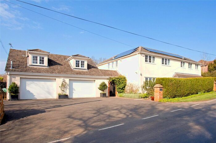 5 Bedroom Detached House For Sale In Doras Green Lane, Ewshot, Farnham, GU10