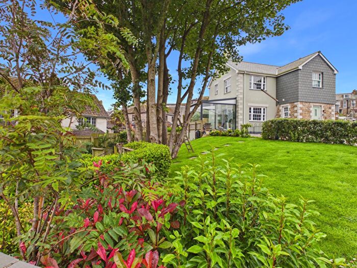 4 Bedroom Property For Sale In The Floras, Immaculate Detached Family Home, TR13