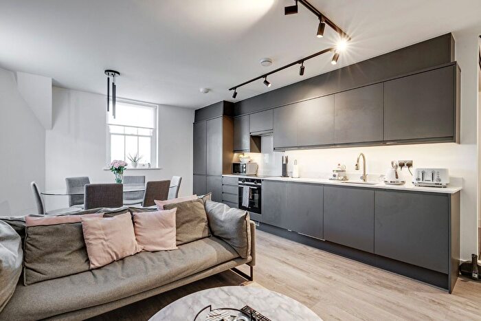 2 Bedroom Flat For Sale In Mill Lane, West Hampstead, London, NW6