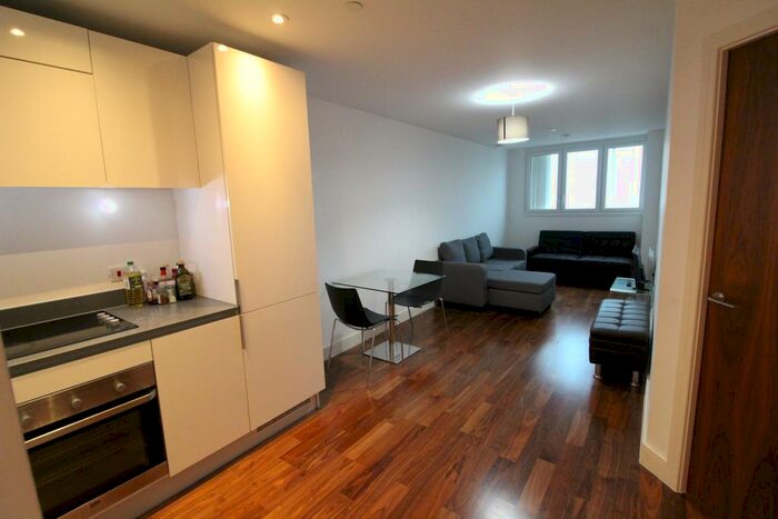1 Bedroom Flat To Rent In Apartment Metropolitan House, Hagley Road, Birmingham, B16