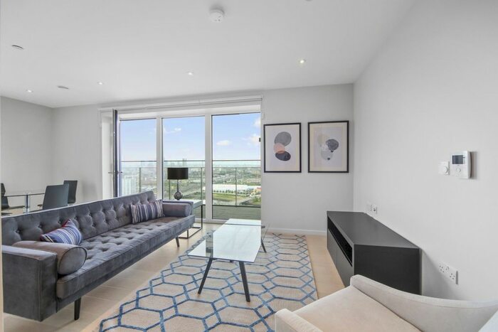 2 Bedroom Flat To Rent In Glasshouse Gardens, London, E20