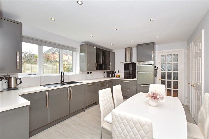 5 Bedroom Detached House For Sale In Bluebell Road, Kingsnorth, Ashford, Kent, TN23