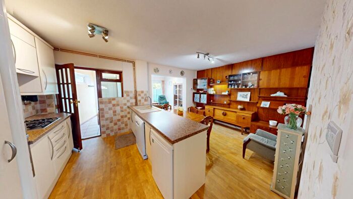 3 Bedroom Semi-Detached House For Sale In Prospect Avenue, Stanford-Le-Hope, Essex, SS17