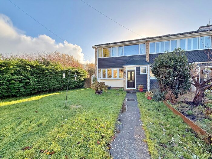 3 Bedroom End Of Terrace House For Sale In Falcon Green, Farlington, PO6