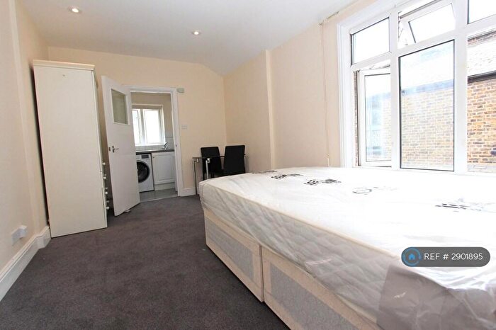Studio To Rent In Haverstock Hill, London, NW3