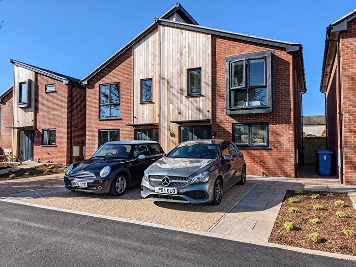 2 Bedroom Semi-Detached House To Rent In Mapleton Gardens, Ipswich, Suffolk, IP4