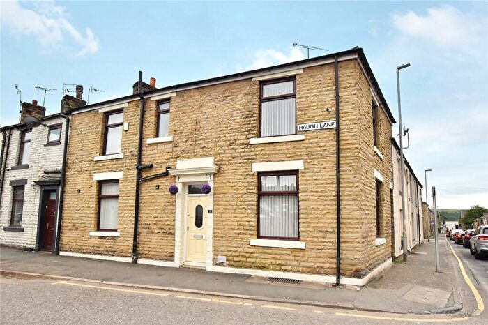3 Bedroom End Of Terrace House For Sale In Haugh Lane, Newhey, Rochdale, Greater Manchester, OL16