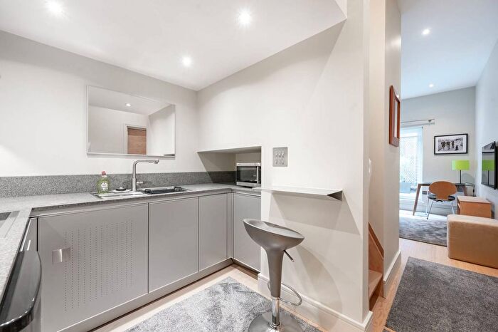 Studio For Sale In Queensborough Terrace, Bayswater, London, W2