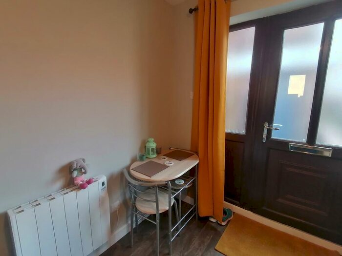 Studio To Rent In Studio Flat - Friars Lane - Student Let, LN2