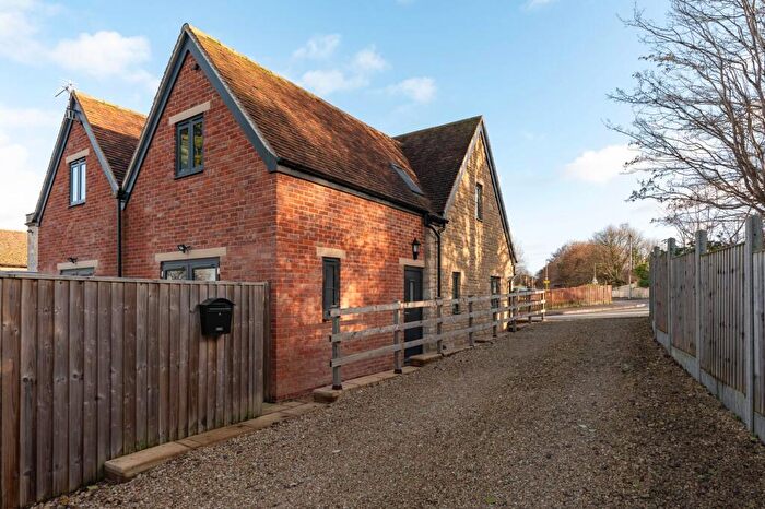 2 Bedroom Semi-Detached House For Sale In Barton Village Road, Headington, OX3