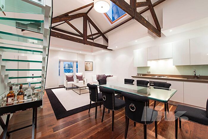 2 Bedroom Flat To Rent In Rosslyn Hill, Hampstead, NW3