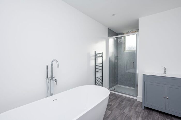 3 Bedroom End Of Terrace House For Sale In Main Street, Escrick, York, YO19