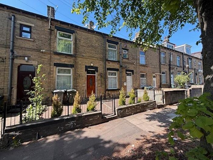5 Bedroom Terraced House For Sale In Curzon Road, Barkerend, Bradford, BD3