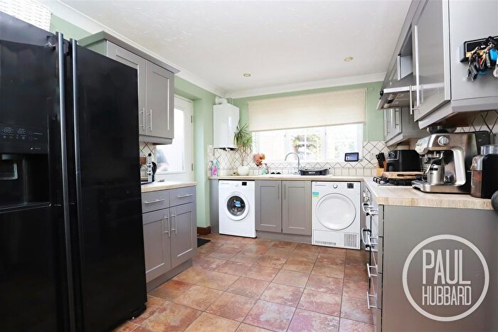 4 Bedroom Detached House For Sale In Aspen Coppice, Park Hill, NR32