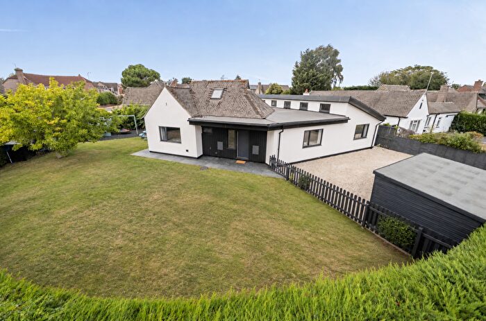 4 Bedroom Detached Bungalow For Sale In Colton Road, Shrivenham, Swindon, SN6