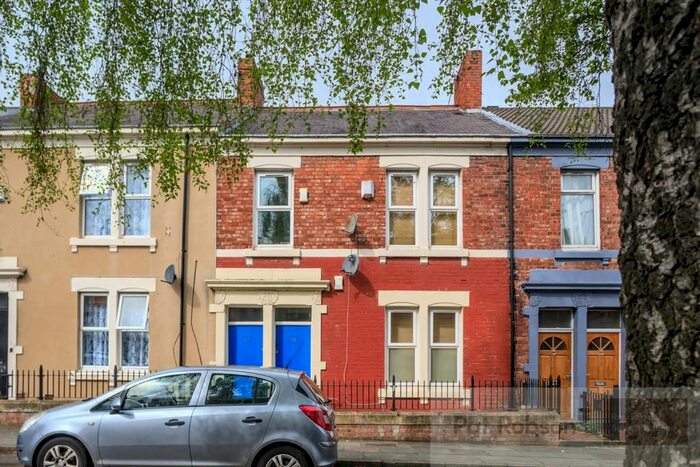 2 Bedroom Flat To Rent In Dilston Road, Arthurs Hill, Newcastle Upon Tyne, NE4