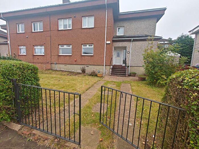 3 Bedroom Ground Maisonette To Rent In Ryehill Road, Barmulloch, Glasgow, G21