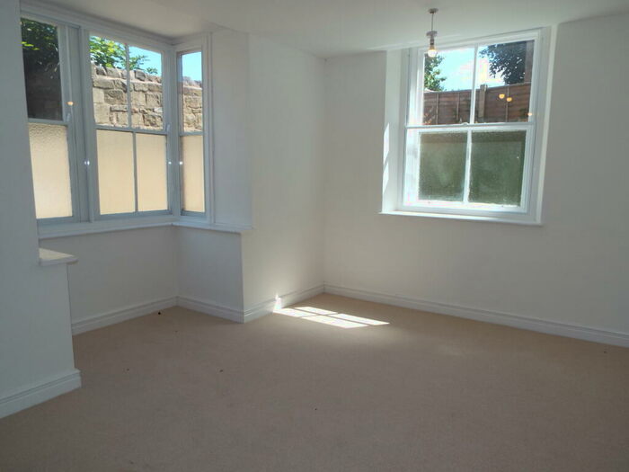 1 Bedroom Flat To Rent In Station Street, Mansfield Woodhouse, NG19