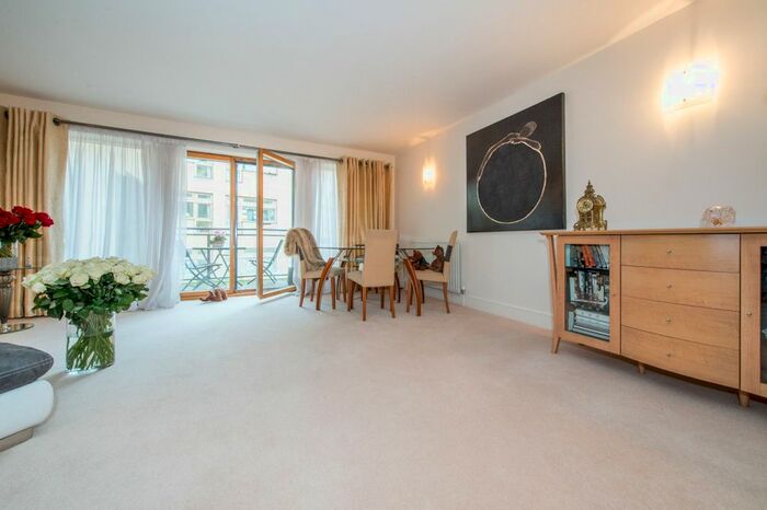 2 Bedroom Flat To Rent In Richbourne Court, Marylebone, W1H