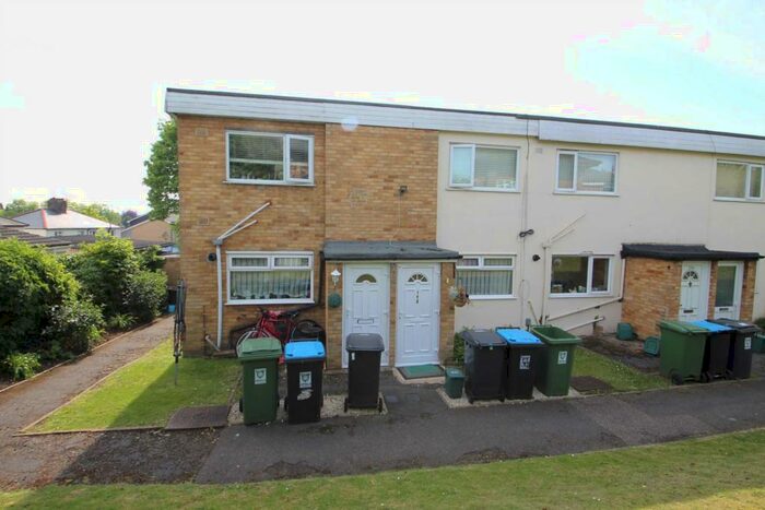 2 Bedroom Maisonette To Rent In Queensway, Hemel Hempstead, HP2