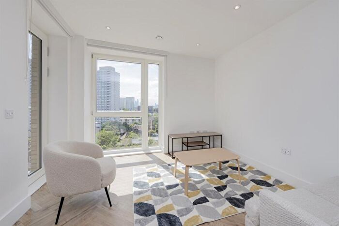 1 Bedroom Apartment To Rent In Estelle House, Upper East, E3