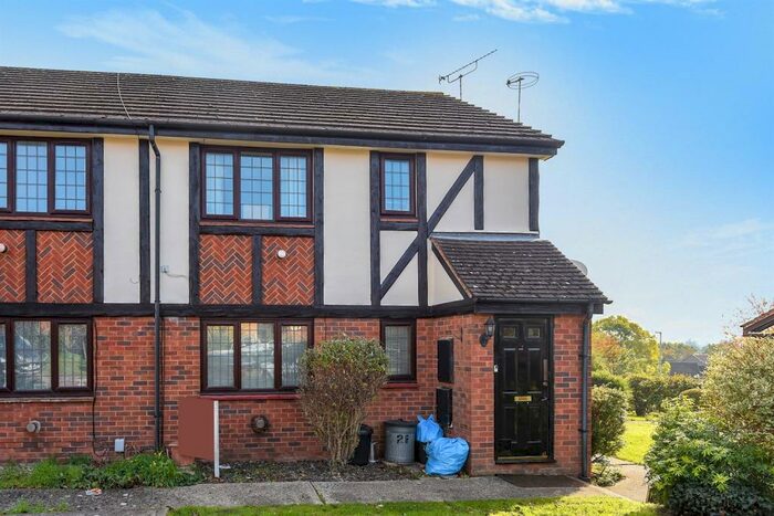 1 Bedroom Maisonette To Rent In Knossington Close, Lower Earley, Reading, RG6