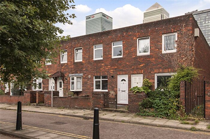2 Bedroom Terraced House For Sale In Saltwell Street, Poplar, E14