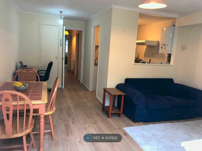1 Bedroom Flat To Rent In Ashcombe Court, London, SW15