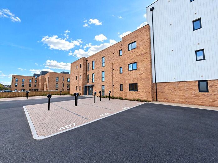 1 Bedroom Apartment For Sale In Hamilton Court, Thorpe Close, Bordon, GU35