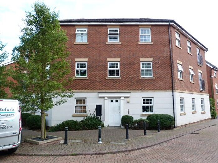 2 Bedroom Flat To Rent In Whernside Drive, Stevenage, SG1