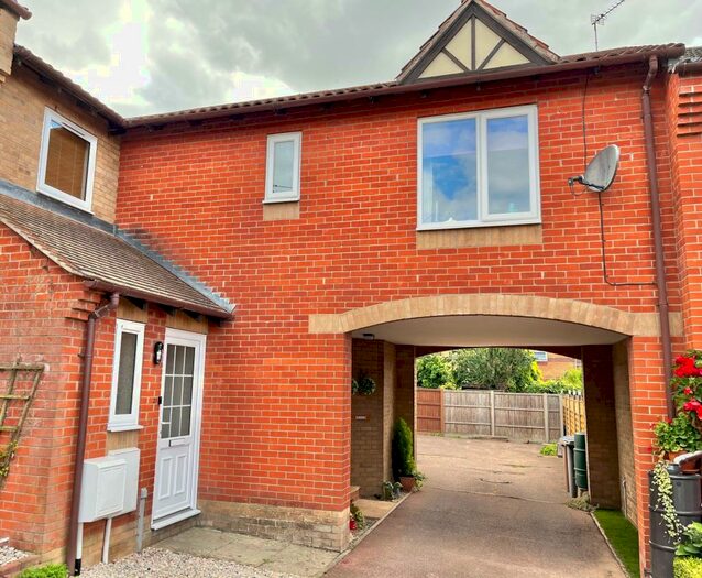 3 Bedroom House To Rent In Greensway Crescent, IP32